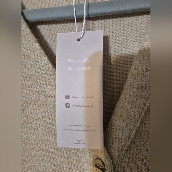 Cozy Beige Knit Romper - Picture 3 of 6